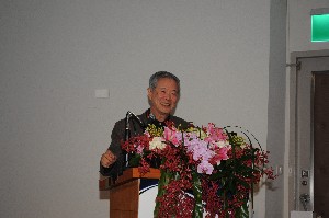Dr. Norden E. Huang, TMSC chair professor at the NCU, addresses the topic of infrastructure health monitoring for hazard mitigation and emergence reaction at NCESS 2011 in December.